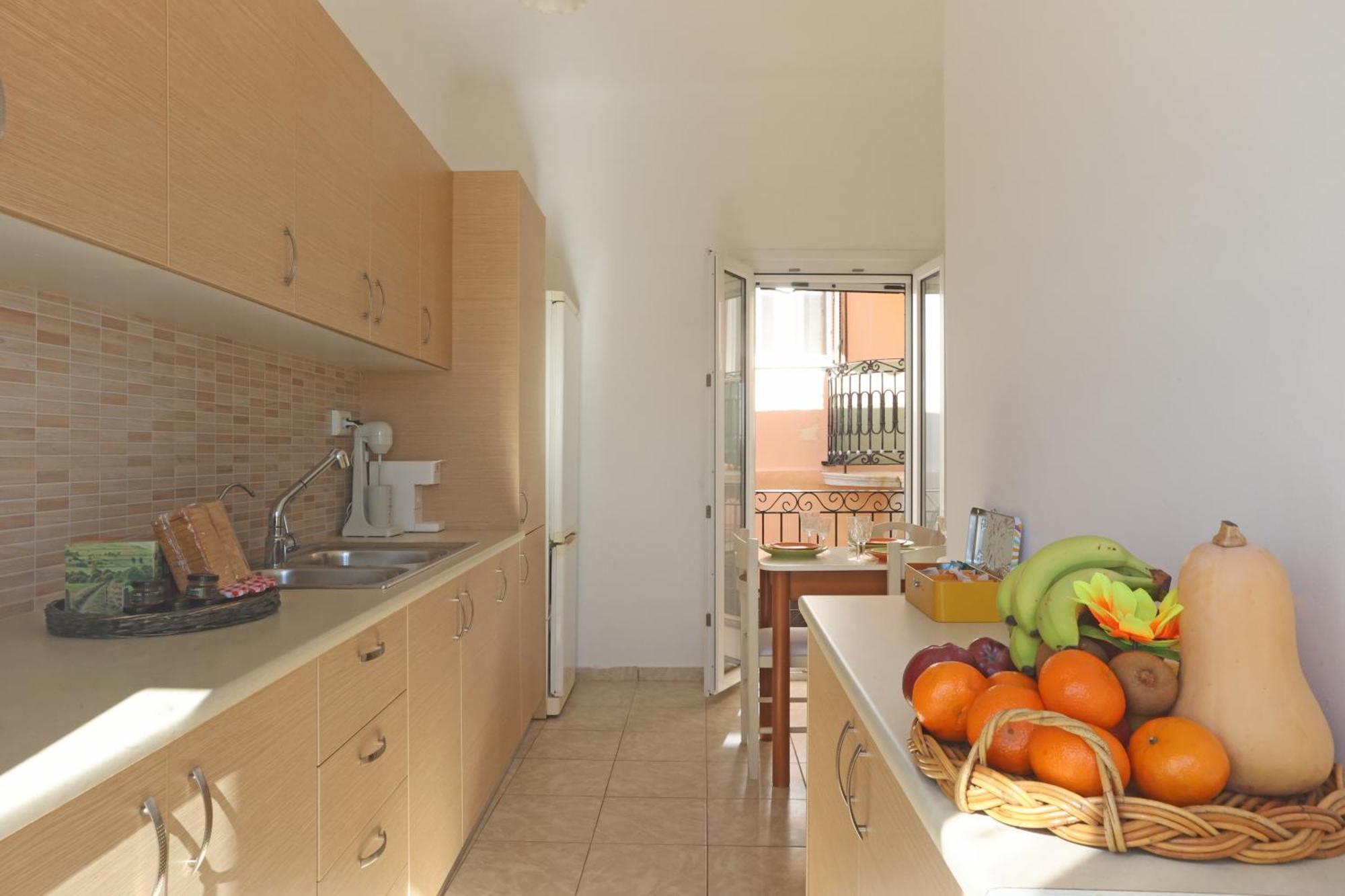 San Nikolas View Guest House Ермополи Екстериор снимка
