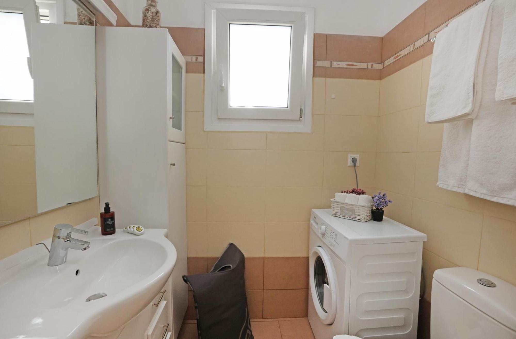 San Nikolas View Guest House Ермополи Екстериор снимка