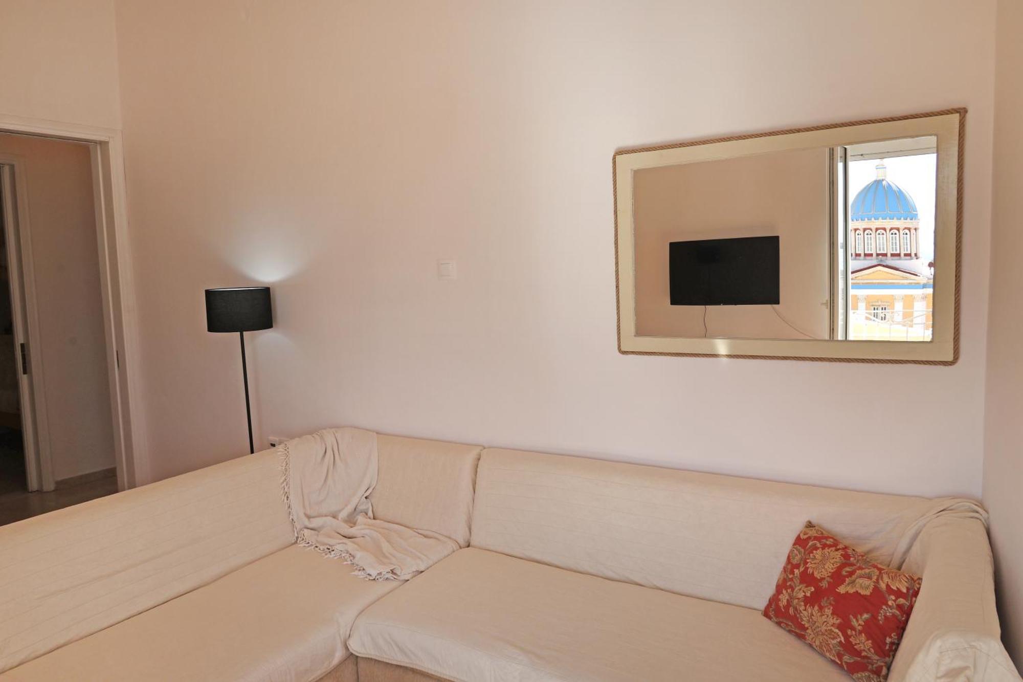San Nikolas View Guest House Ермополи Екстериор снимка