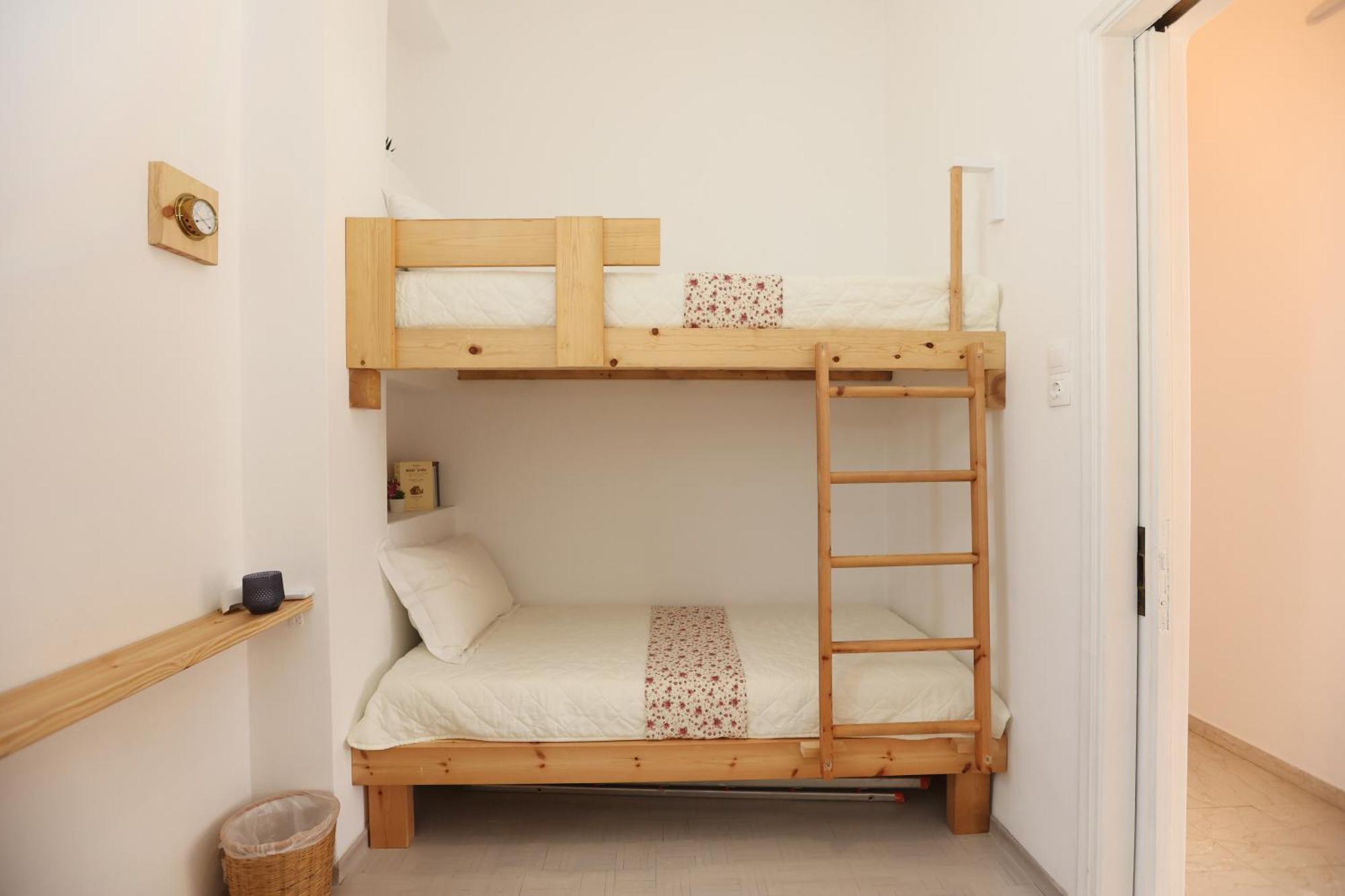 San Nikolas View Guest House Ермополи Екстериор снимка